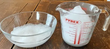 泡立ててから5分経過したシャンプー